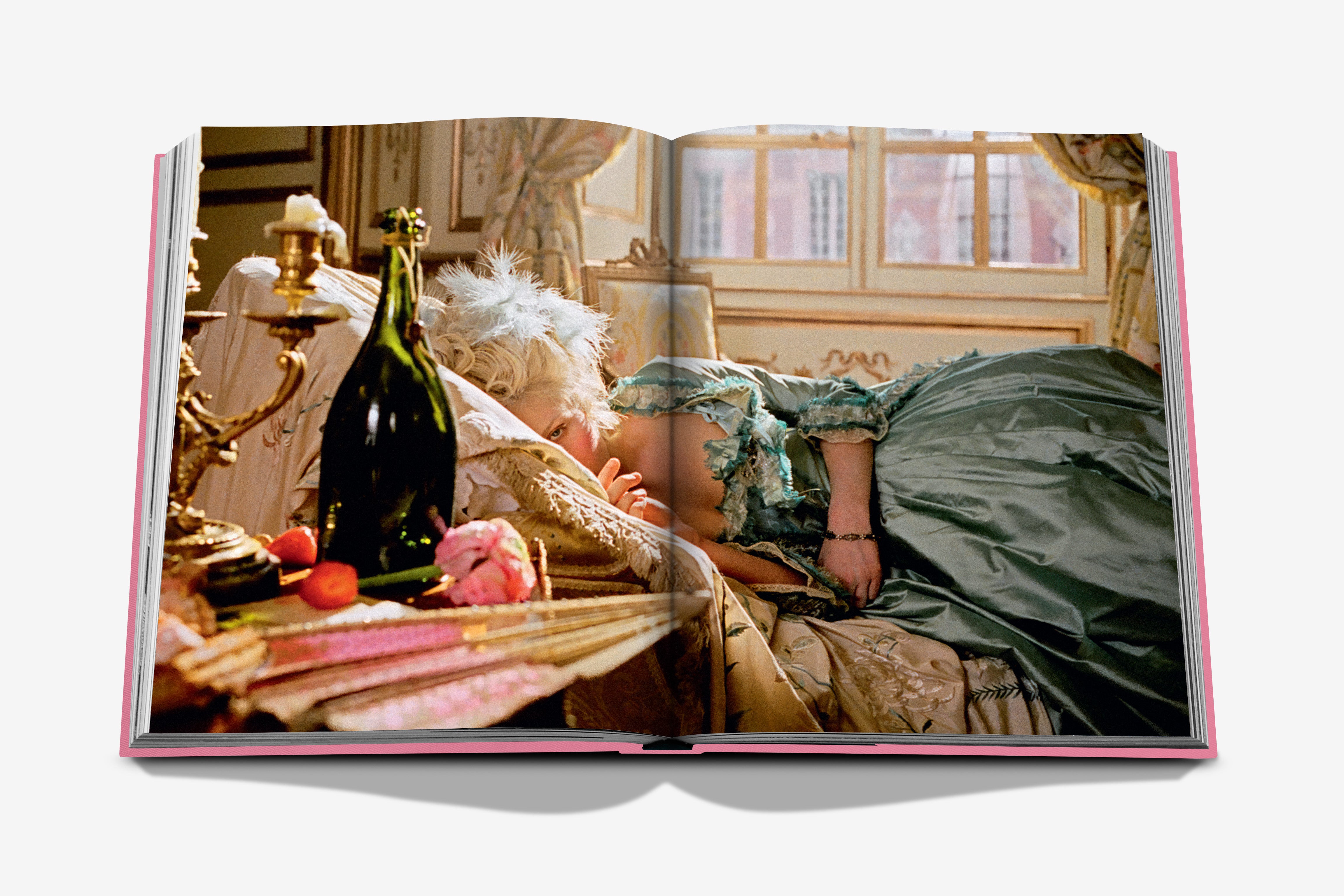 18th Century Style Coffee Table Book | ASSOULINE FR