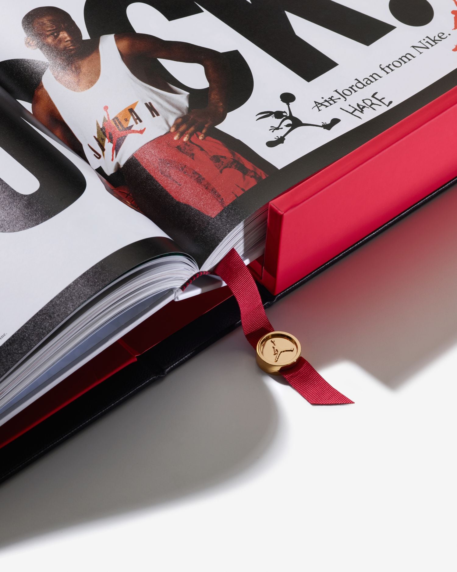 Air Jordan Large Book Foreward by Michael Jordan | Assouline FR