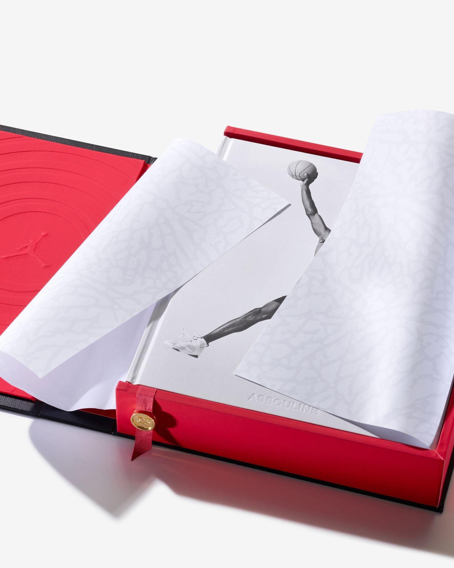 Air Jordan Large Book Foreward by Michael Jordan | Assouline FR