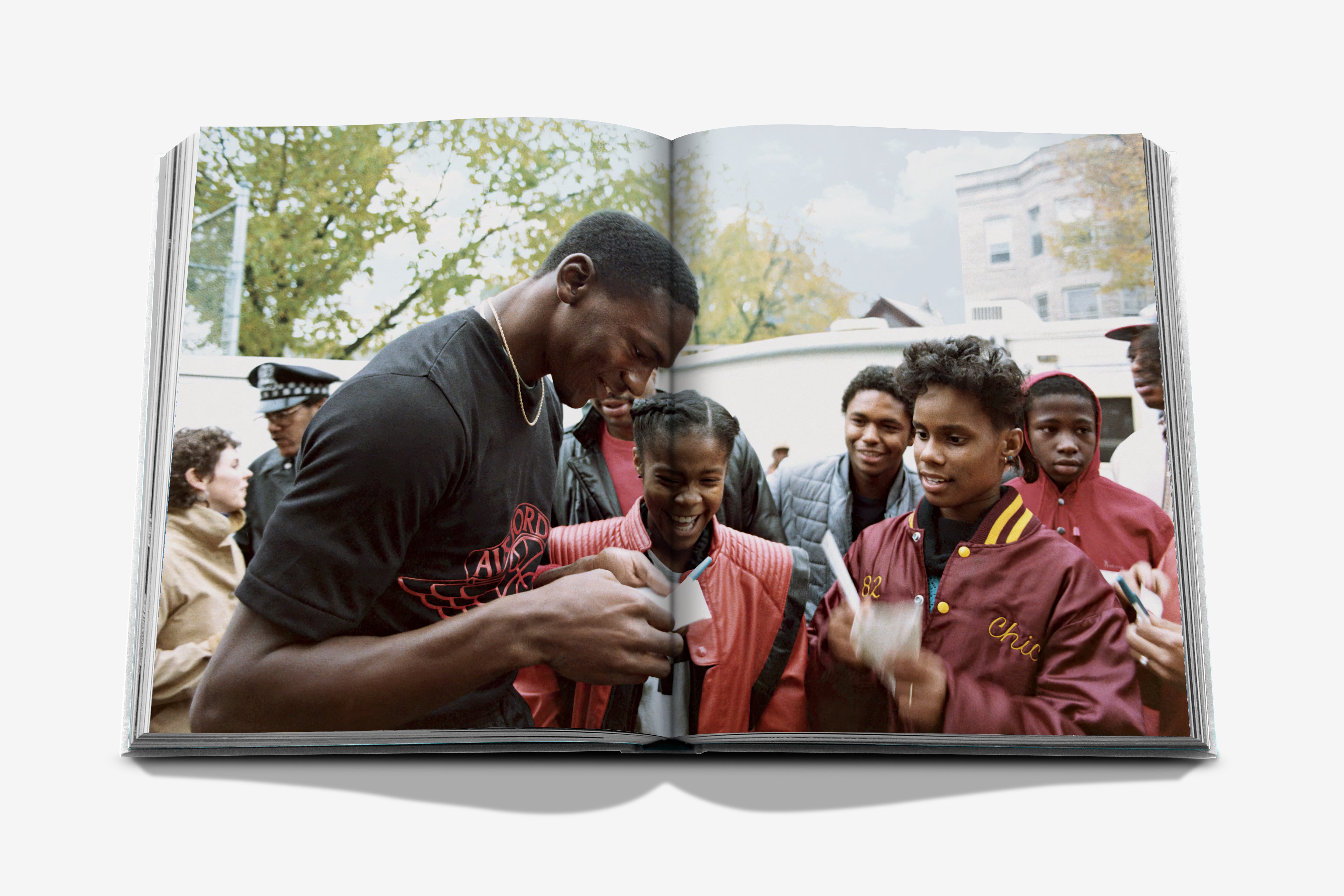 Air Jordan Coffee Table Book Foreword by Michael Jordan | Assouline FR