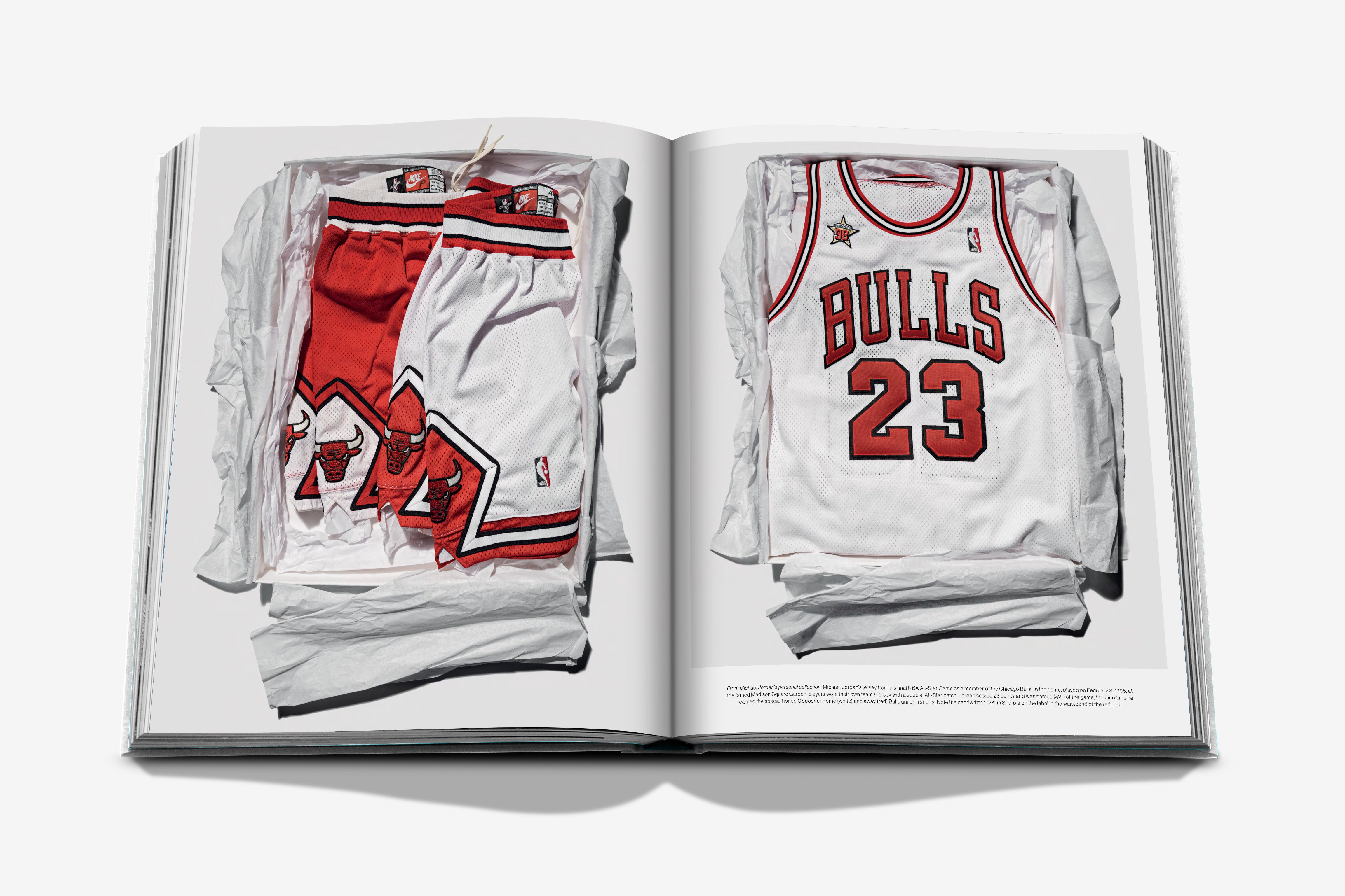 Air Jordan Coffee Table Book Foreword by Michael Jordan | Assouline FR