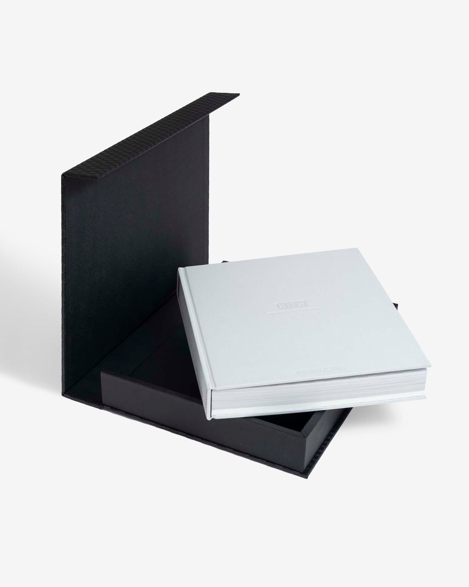 Kith Footwear Large Coffee Table Book | ASSOULINE FR