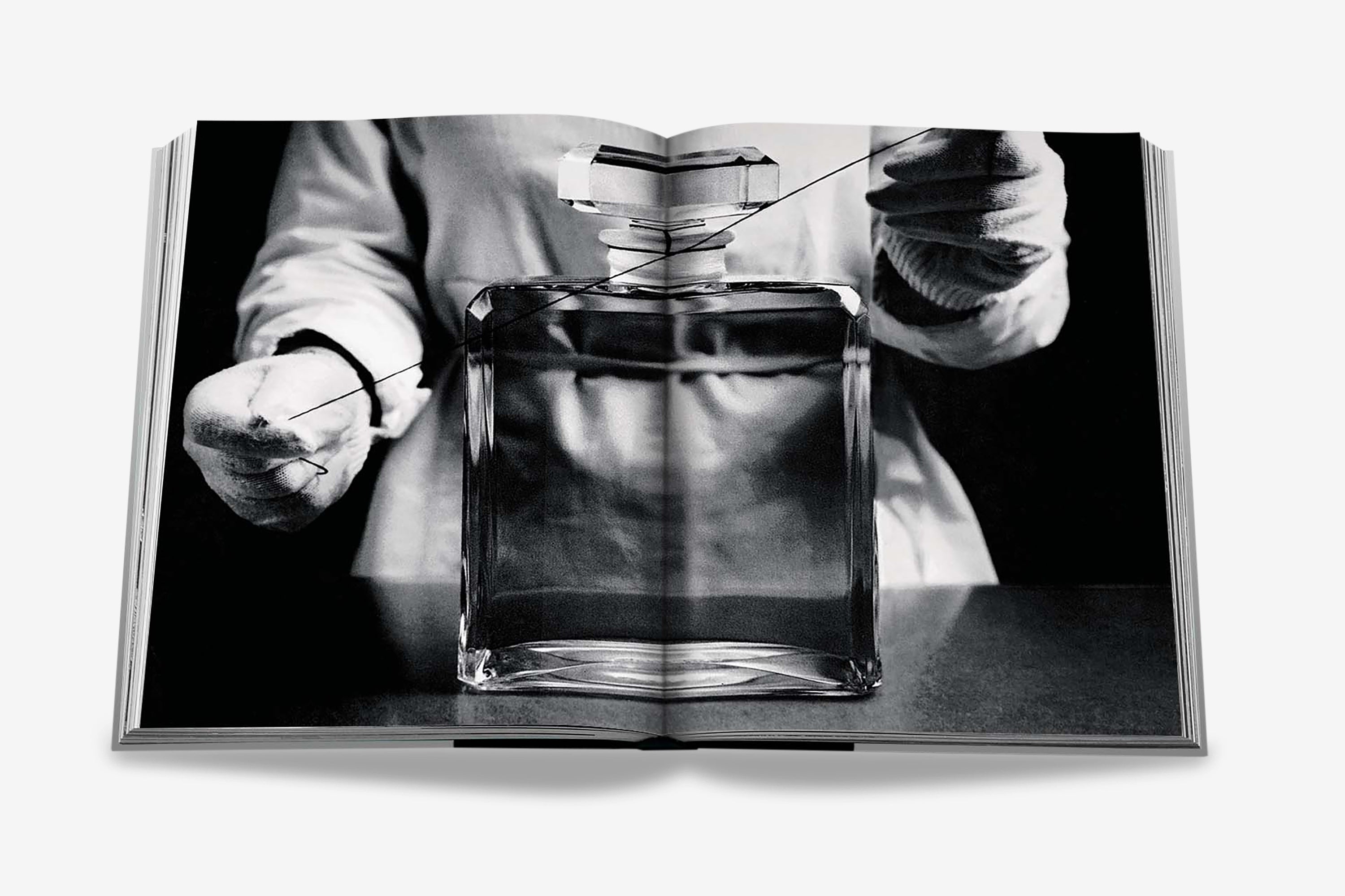 Chanel 3-Book Slipcase (New Edition) Coffee Table Book - ASSOULINE FR