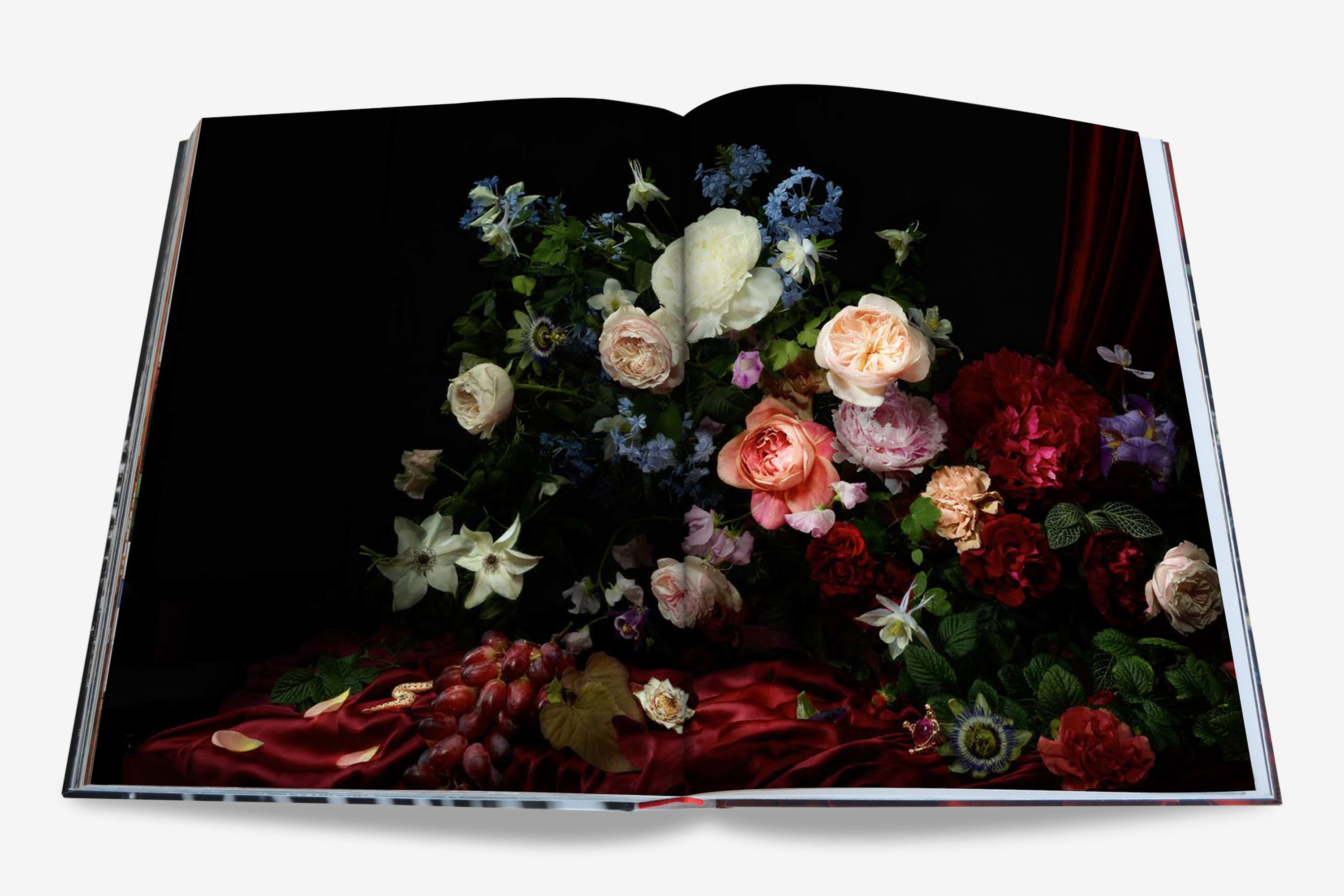 Flowers: Art & Bouquets Coffee Table Book | ASSOULINE FR