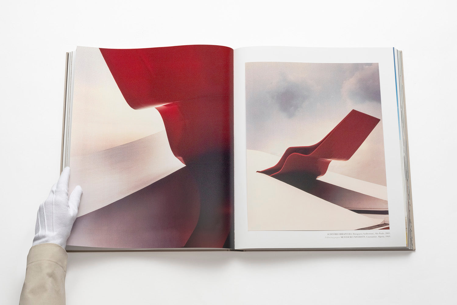 洋書 Oscar Niemeyer by Steno Paoletti Oscar Niemeyer Book – Italian Luxury Interiors