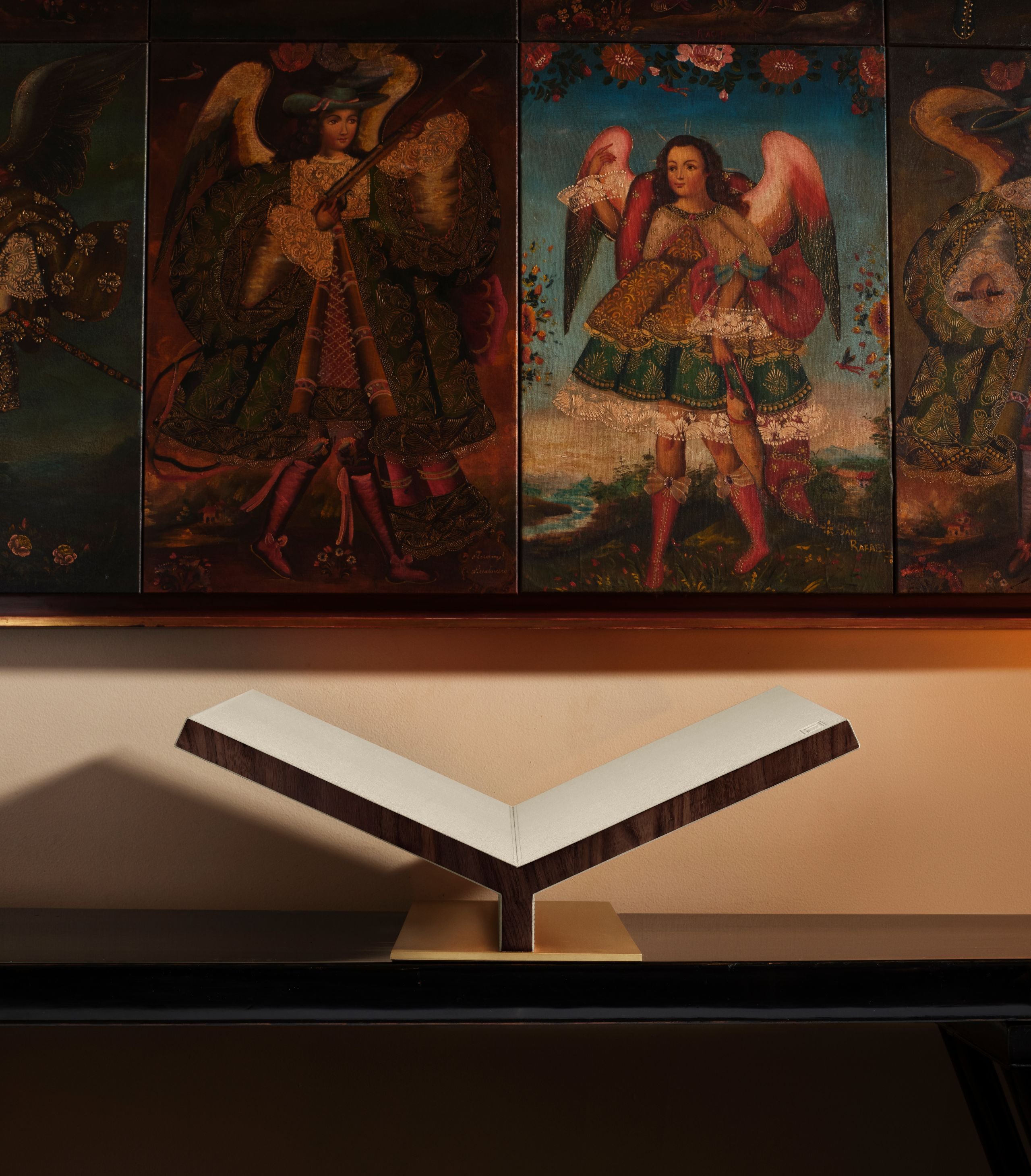 Luxury Accessories & Candles for the Home Library | ASSOULINE FR