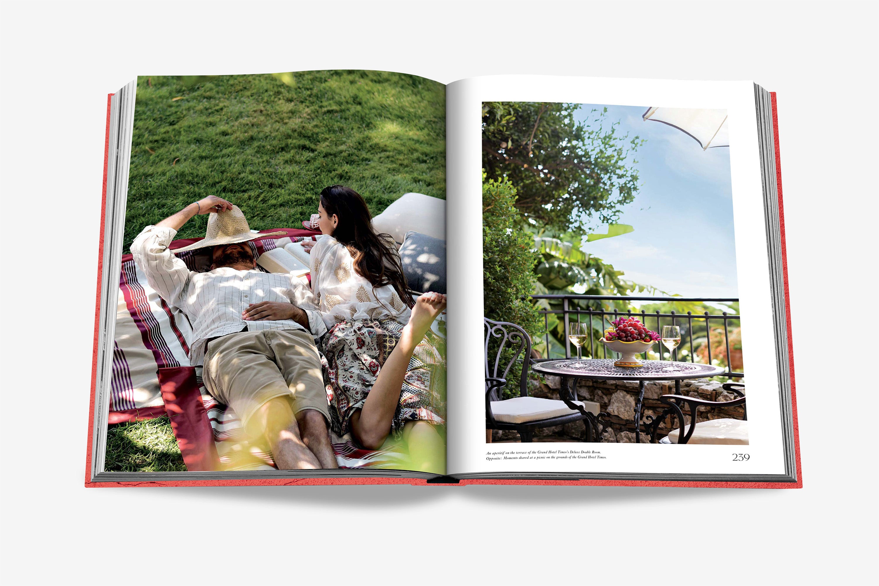 Villeggiatura: Italian Summer Vacation Coffee Table Book